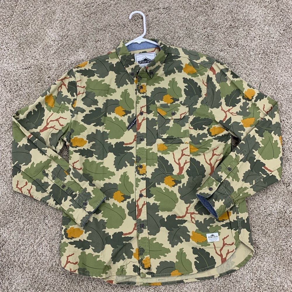 Penfield - Camo Button Down - Size XL